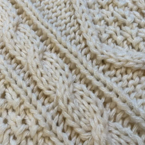 2 Chic sweater poncho - Picture 7 of 7